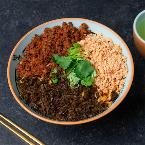 Dan Dan Noodle 擔擔面